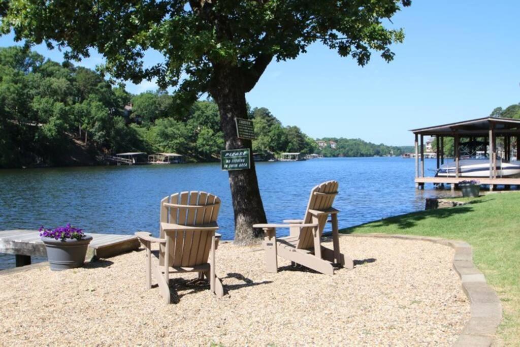 #05 - Lakefront Two Bedroom Cottage- Pet Friendly Хот Спрингс Екстериор снимка