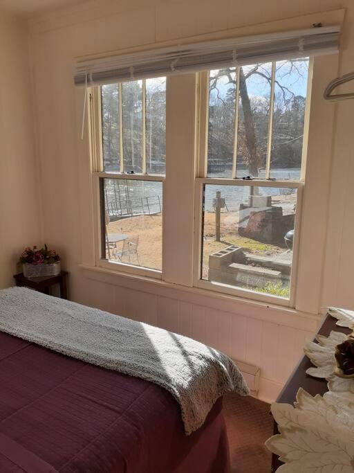 #05 - Lakefront Two Bedroom Cottage- Pet Friendly Хот Спрингс Екстериор снимка